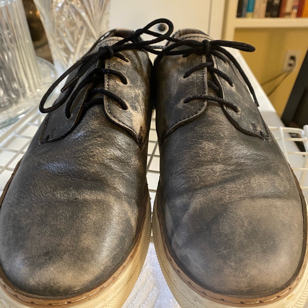 Factory distressed size 11 us